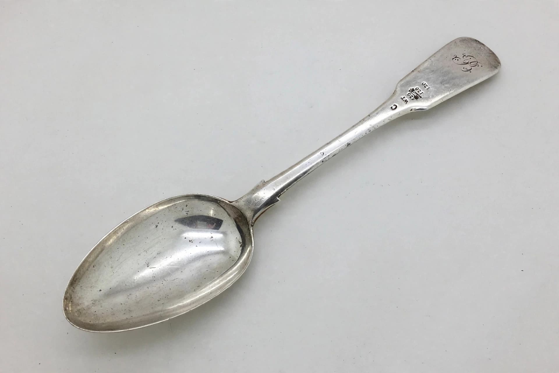 Georgian Silver Tablespoon, Fiddle Pattern, c. 1820 — Primary view